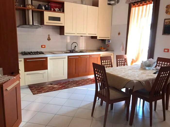 Casa con 6 locali in vendita in Marcon