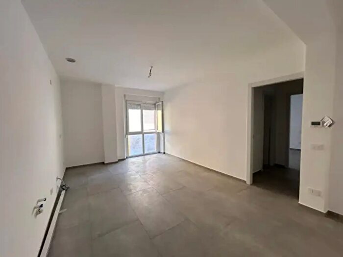 Appartamento bilocale in vendita in Via Mario Cavagnari, Romano Di Lombardia