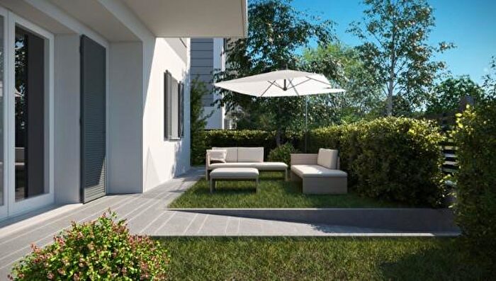 Casa con 5 locali in vendita in Via Mercatelli, Susegana