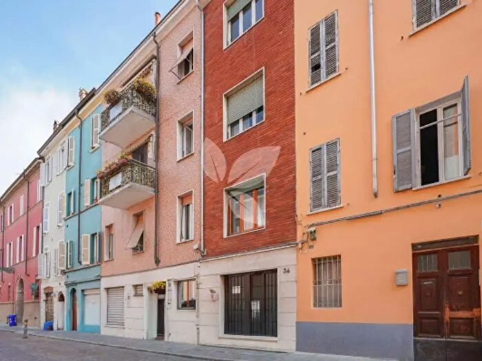 Appartamento trilocale in vendita in Parma