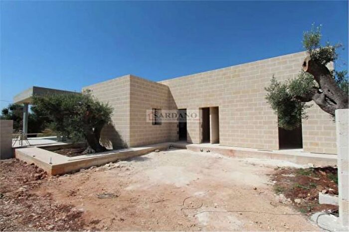 Casa con 5 locali in vendita in Ostuni