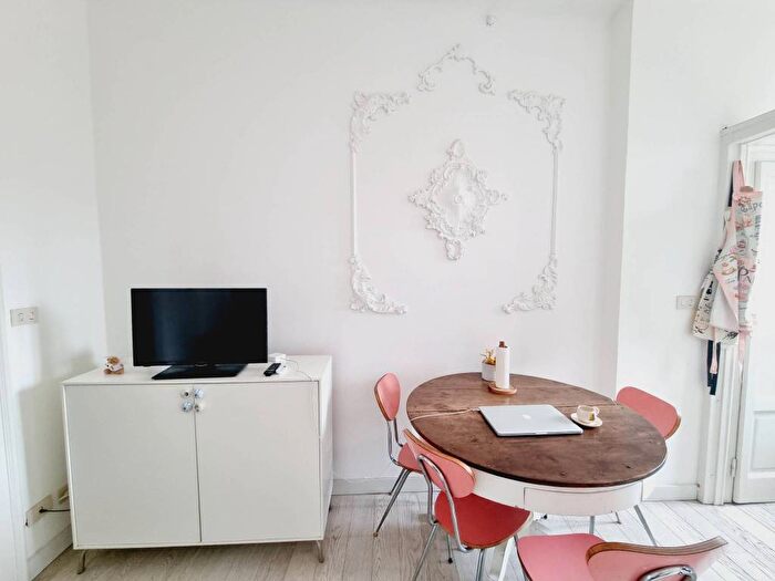 Appartamento bilocale in affitto in Via Antonio Rosmini, Paolo Sarpi, Milano