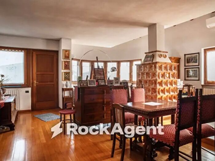 Casa con 6 locali in vendita in Via Don Minzoni, Mede