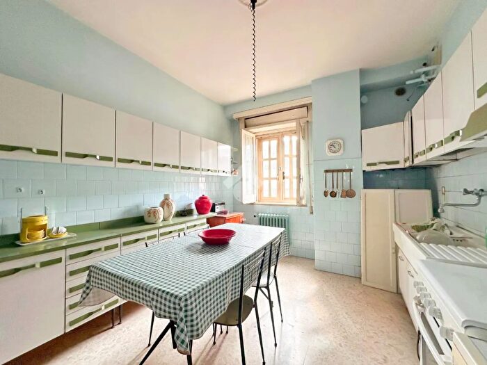 Appartamento trilocale in vendita in Via Magenta, San Severo