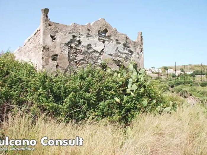 Casa con 5 locali in vendita in Contrada Monte, Lipari