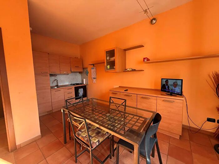Appartamento bilocale in vendita in Via Cesare Cantù, Cantu