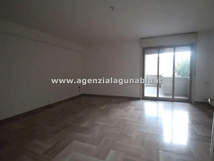 Appartamento quadrilocale in vendita in Via Mazara, Marsala