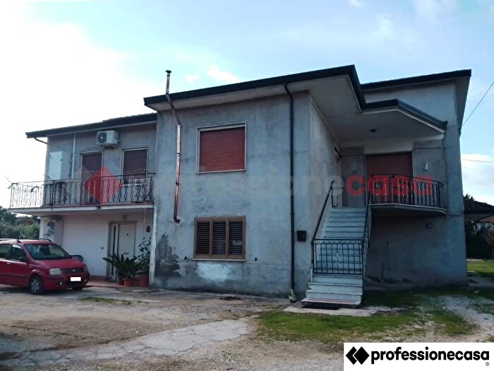 Casa in vendita in Via Foresta, Cervaro