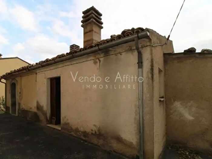 Casa con 6 locali in vendita in Carunchio