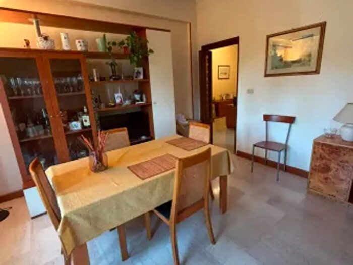 Appartamento quadrilocale in vendita in Via Santa Bernadette, Roma