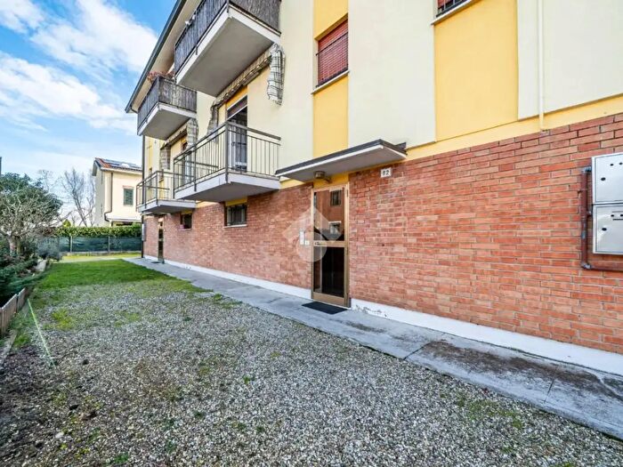 Appartamento trilocale in vendita in Via Boves, Soliera