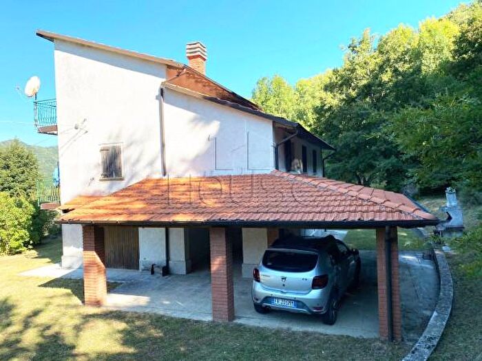 Casa con 5 locali in vendita in Via Fonte Abeti, Borgo Pace