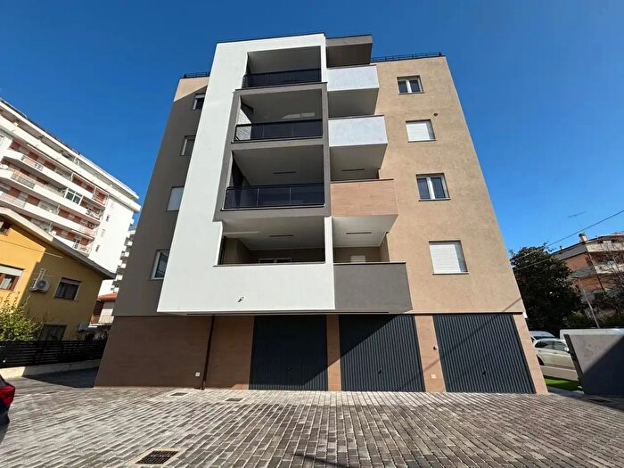 Appartamento trilocale in vendita in Montesilvano