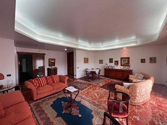 Appartamento quadrilocale in affitto in Via Francesco Crispi, Centro Urbano, Marsala