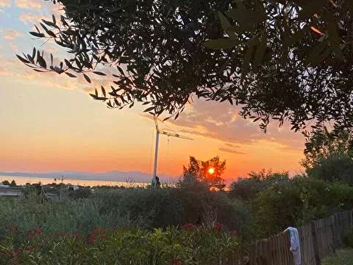 Appartamento trilocale in affitto in Via Pastrengo, Lazise