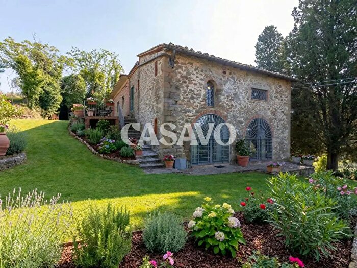Casa con 18 locali in vendita in Via Le Convertoie, Greve In Chianti