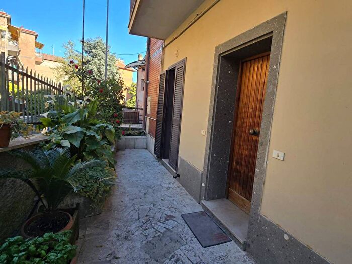 Appartamento trilocale in affitto in Via Parco degli Eroi, Centro, Marino