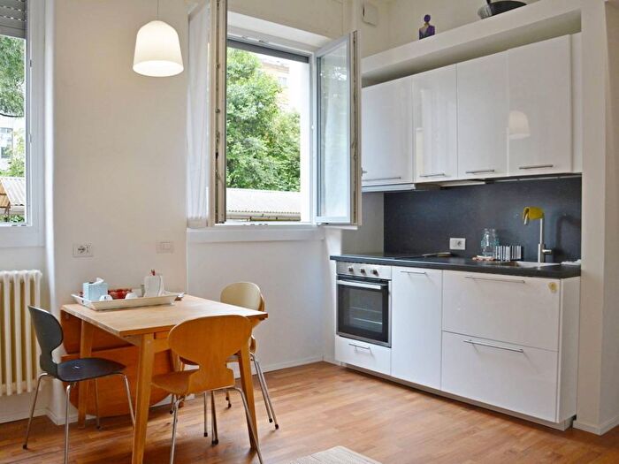 Appartamento bilocale in affitto in Via Giovanni Gherardini, Arco della Pace, Milano