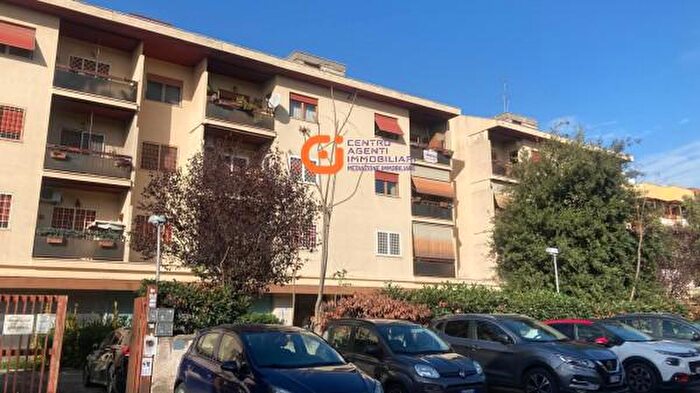 Appartamento trilocale in vendita in Via Romano Gian Cristoforo, Roma