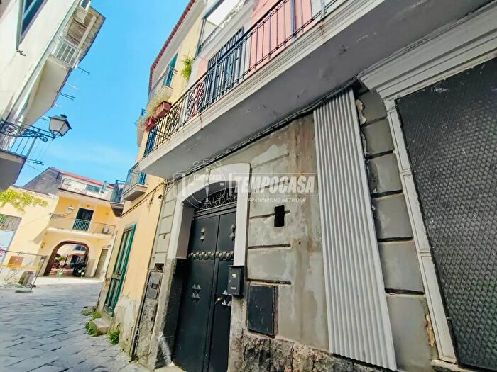 Appartamento trilocale in vendita in Via San Audeno, Aversa