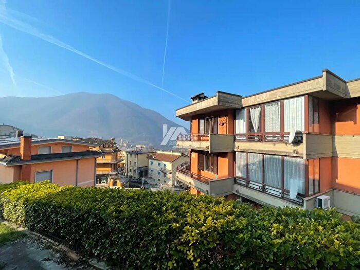 Appartamento con 5 locali in vendita in Via Giuseppe Verginella, Lumezzane