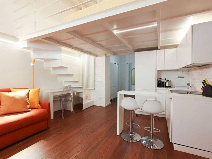 Appartamento bilocale in affitto in Via Altaguardia, Porta Romana Medaglie dOro, Milano