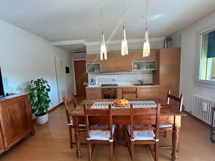 Appartamento trilocale in vendita in Via Carlo Goldoni, Castelfranco Veneto