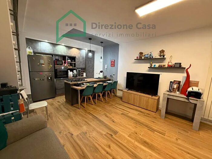 Casa trilocale in vendita in Napoli