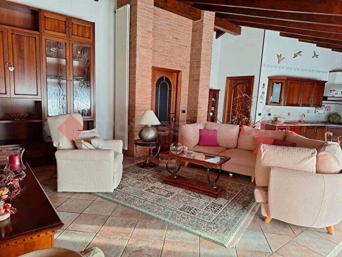 Appartamento trilocale in vendita in Via Jaan De Fernex, Cressa