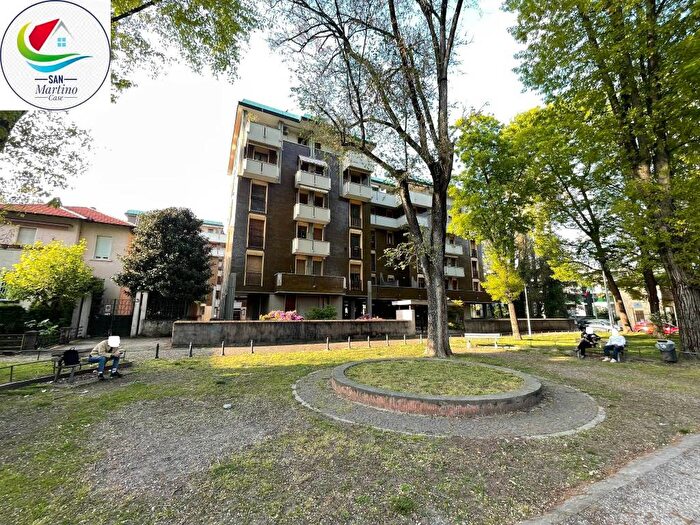 Appartamento bilocale in affitto in Viale Francesco Sforza II, Centro, Vigevano