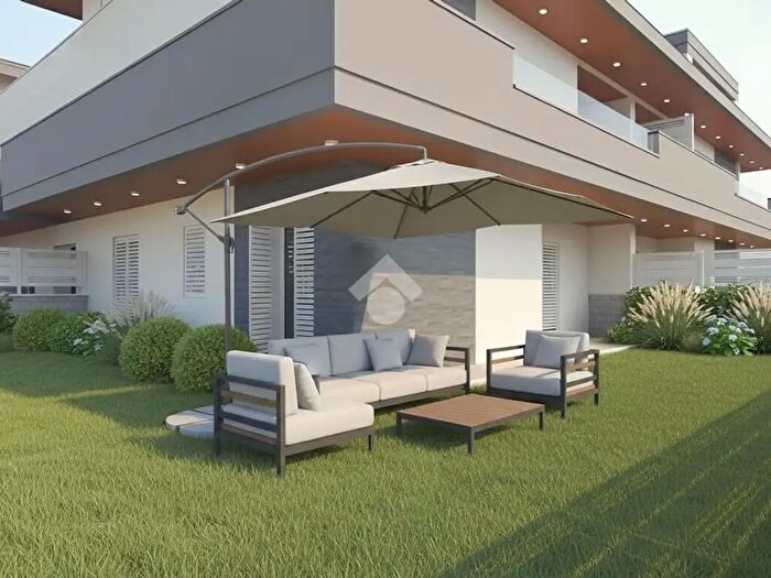 Appartamento trilocale in vendita in Via Venezia, Ciampino