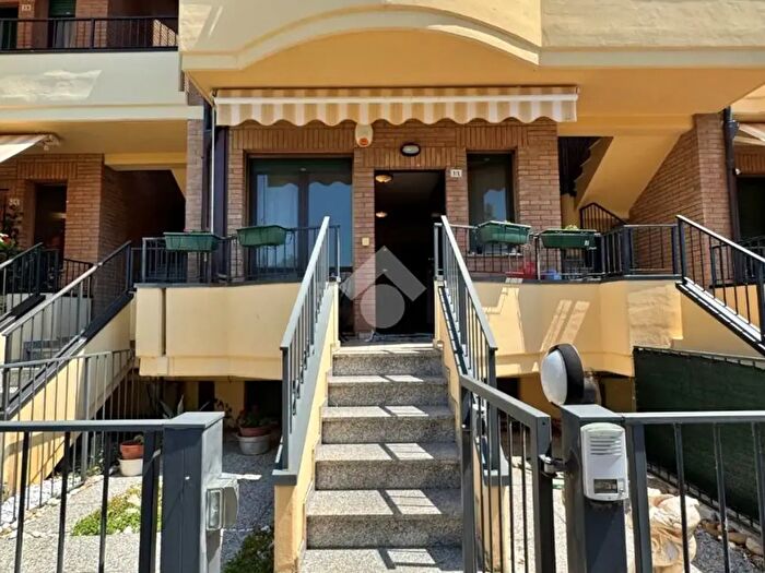 Appartamento quadrilocale in vendita in Via Cupa, Vallefoglia