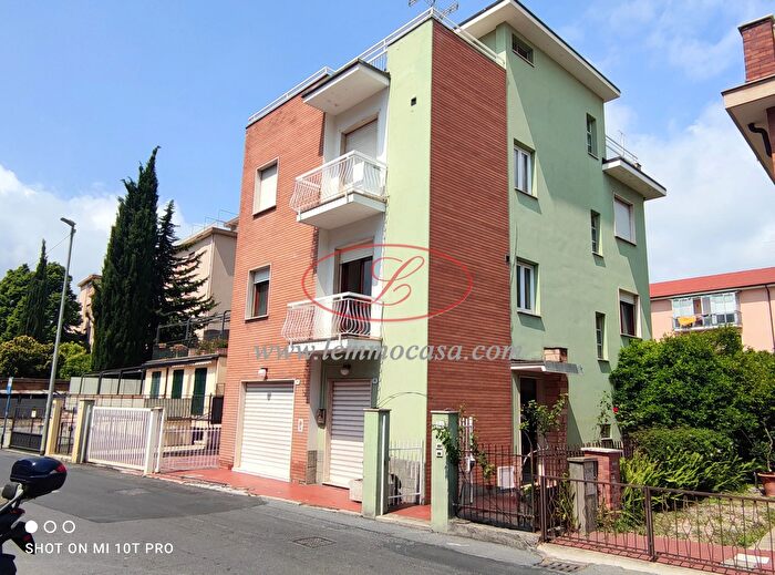 Appartamento quadrilocale in vendita in Via Mario Capocaccia, Diano Marina