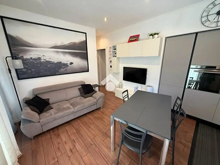 Appartamento trilocale in vendita in Via Bruno Monterumici, Bologna