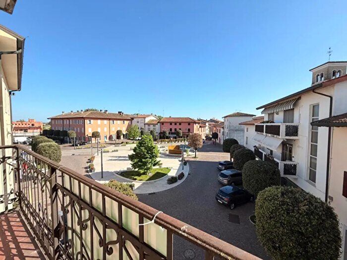 Appartamento con 5 locali in vendita in Piazza Roma b, Precenicco