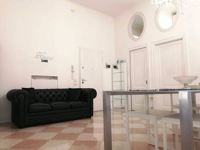 Appartamento trilocale in affitto in Via degli Zabarella, Santa Sofia Altinate, Padova