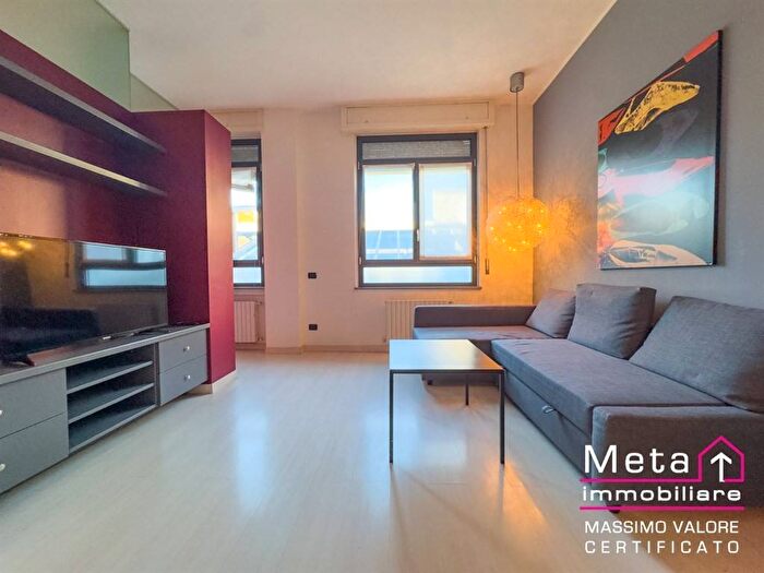 Appartamento bilocale in affitto in Via Andrea Solari, Solari, Milano