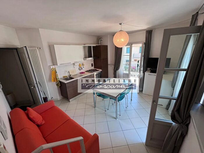 Appartamento quadrilocale in vendita in Viareggio