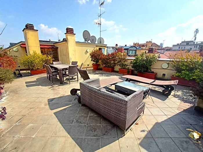 Casa trilocale in affitto in Via Bergamo, Montenero, Milano