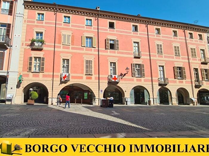 Appartamento bilocale in affitto in Via Roma, Centro Storico, Cuneo