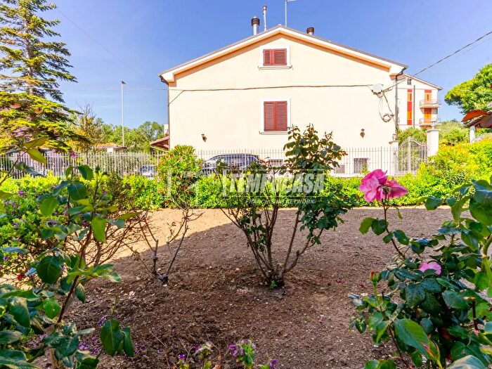 Appartamento quadrilocale in vendita in Via Borsellino P, Civitanova Marche