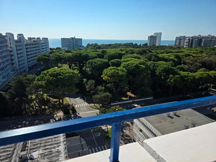Appartamento trilocale in vendita in Via Rosata, Lignano Sabbiadoro