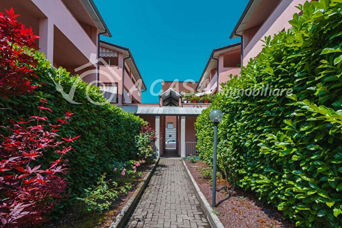 Appartamento trilocale in vendita in Via Militi dellAssistenza Volontaria, Felino