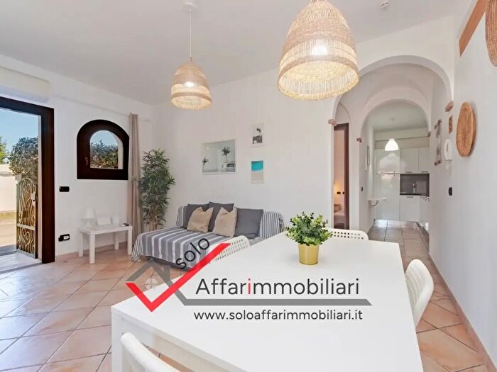 Appartamento bilocale in vendita in Via Cina, Olbia