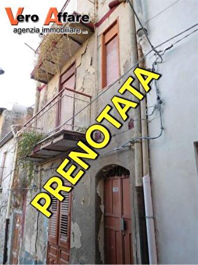Casa con 5 locali in vendita in Via Cafisi, Favara