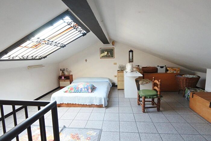 Casa trilocale in vendita in Via Alberto Torricini Prato, Prato