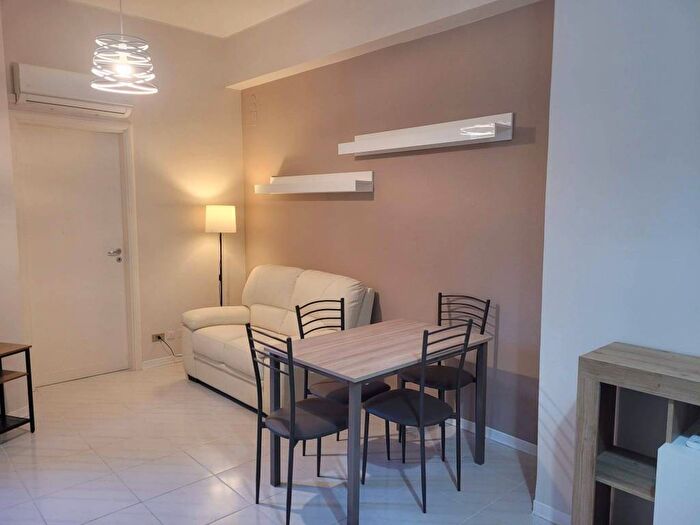 Appartamento monolocale in affitto in Via dei Mille, San Martino, Messina