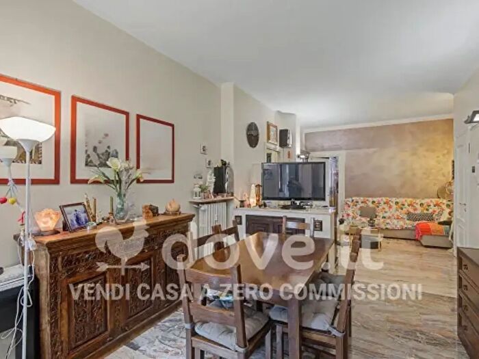 Appartamento trilocale in vendita in Via Francesco Petrarca Bisa, Torino