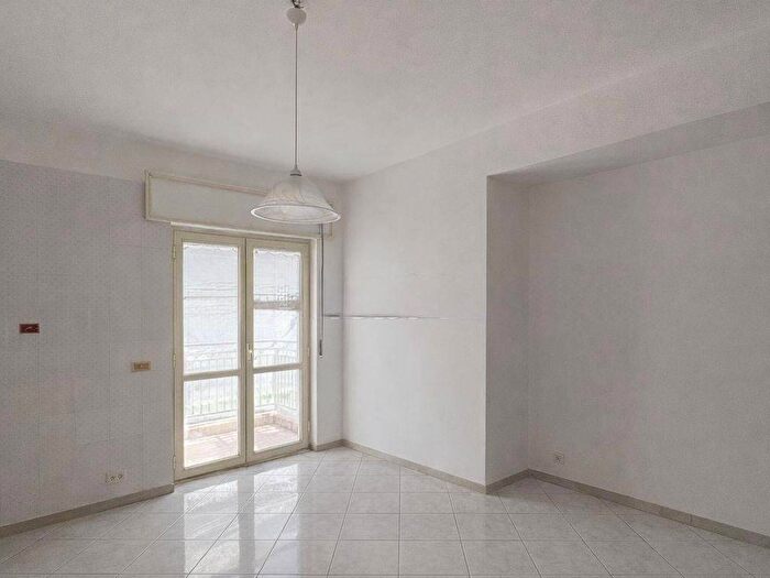 Appartamento trilocale in affitto in Via Roma, Somma Vesuviana