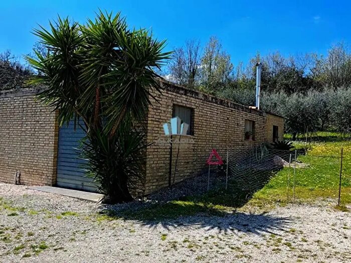 Casa quadrilocale in vendita in Montegiorgio